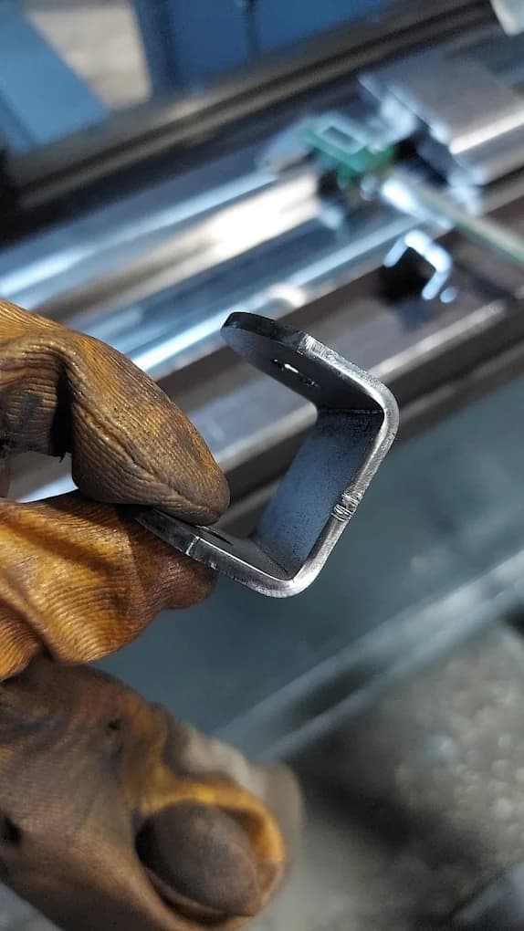 Angle check on a part bent in the press brake