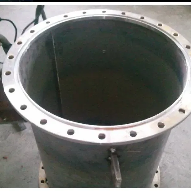 Cylindrical sheet metal body with a drilled flange fitted
